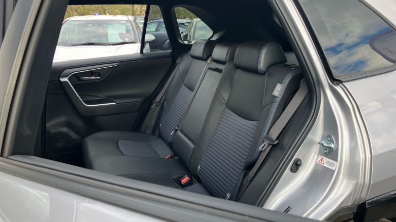 Toyota RAV4 2.5 VVT-i Hybrid Dynamic 5dr CVT 2WD Hybrid Estate